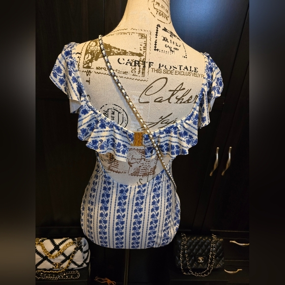 Hermoza One Piece Swimsuit Ruffle Shoulder Back Closure Retails $148 - Picture 8 of 9